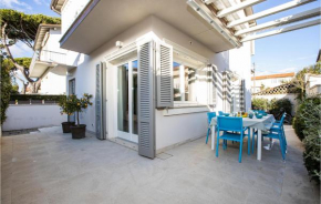 Beautiful home in Lido di Camaiore with 3 Bedrooms